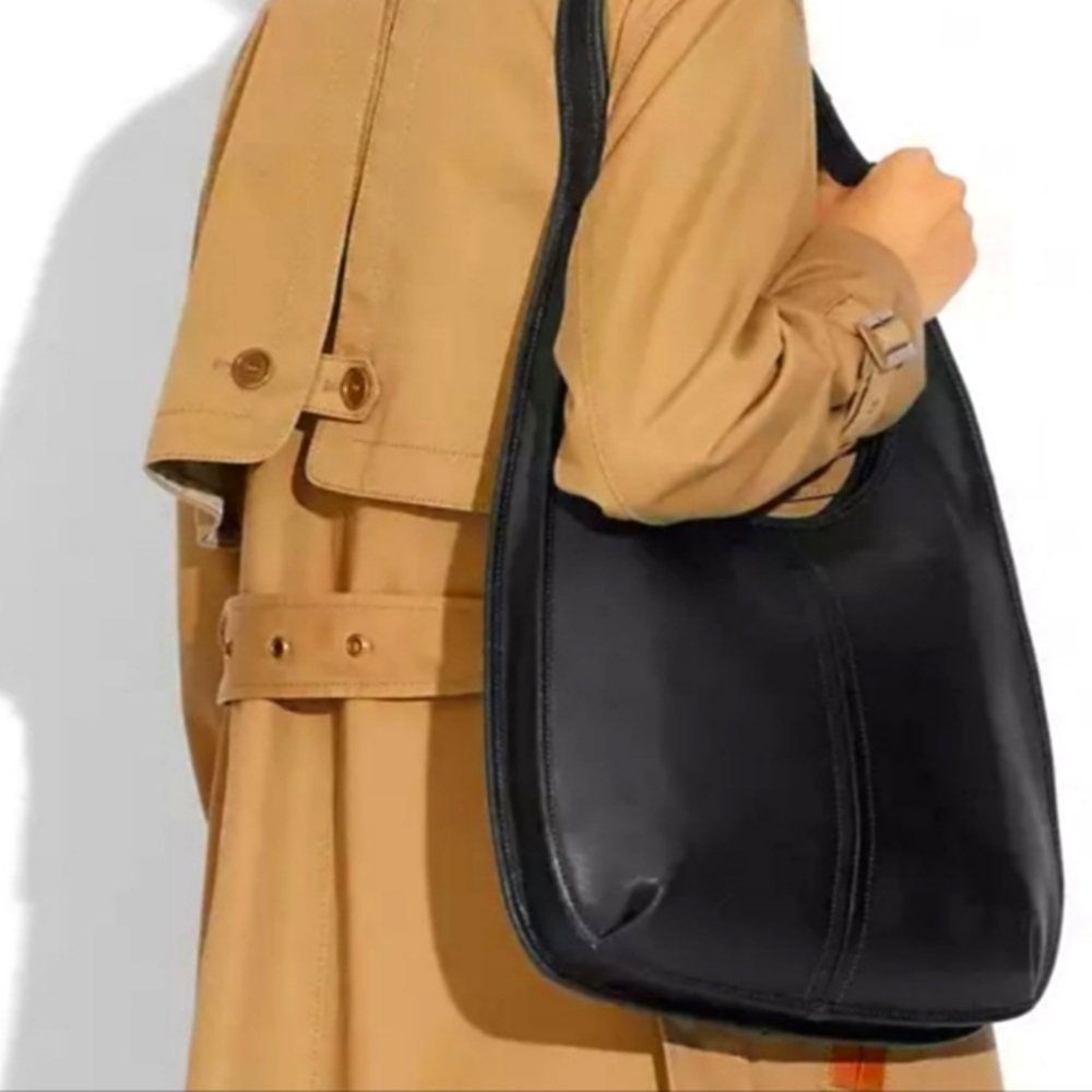 Coach: The Coach Originals Large, Ergo Shoulder Bag 33, Black - Picture 2 of 16